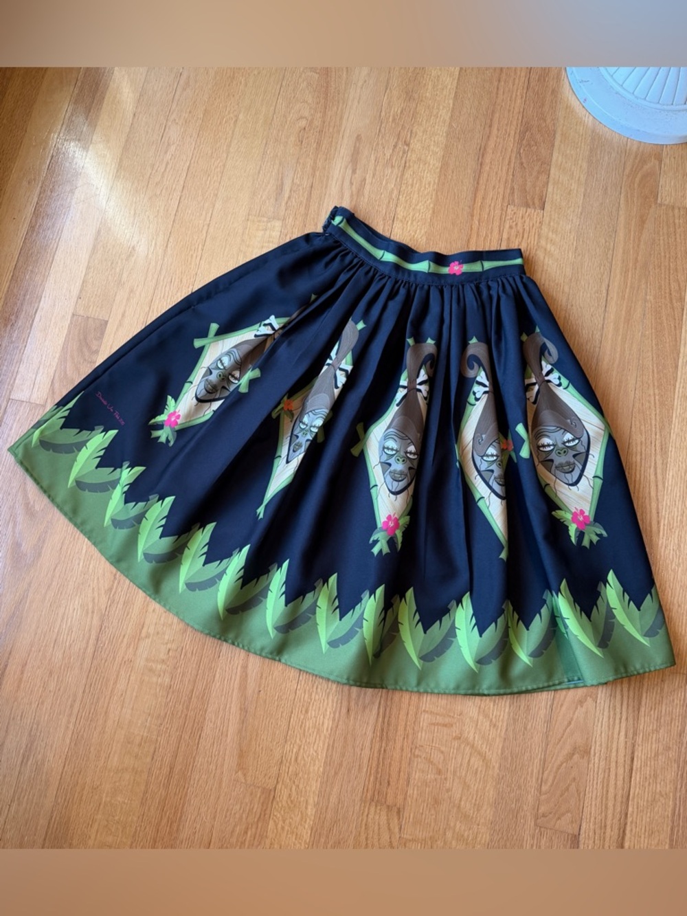 The Oblong Box Shop Danielle Von Fitch Shrunken Head Skirt Small